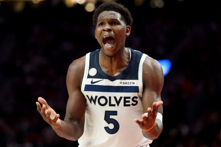 Bad News For Timberwolves As Ex-Head Coach Puts Them Near Play-In Spot